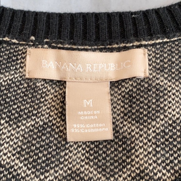 Banana Republic Crew Neck Sweater - Picture 3 of 4